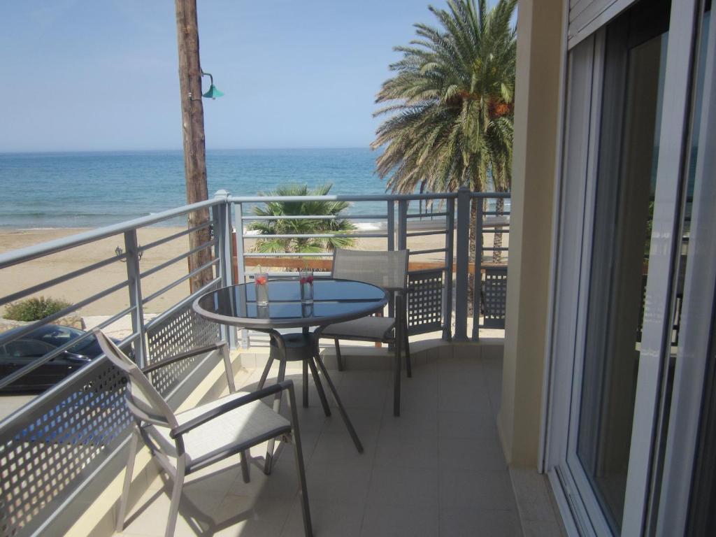 4S Beach Superior Apartments Сталида Экстерьер фото