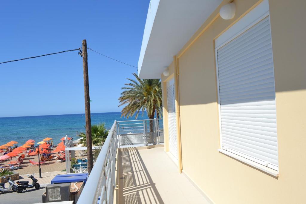 4S Beach Superior Apartments Сталида Экстерьер фото